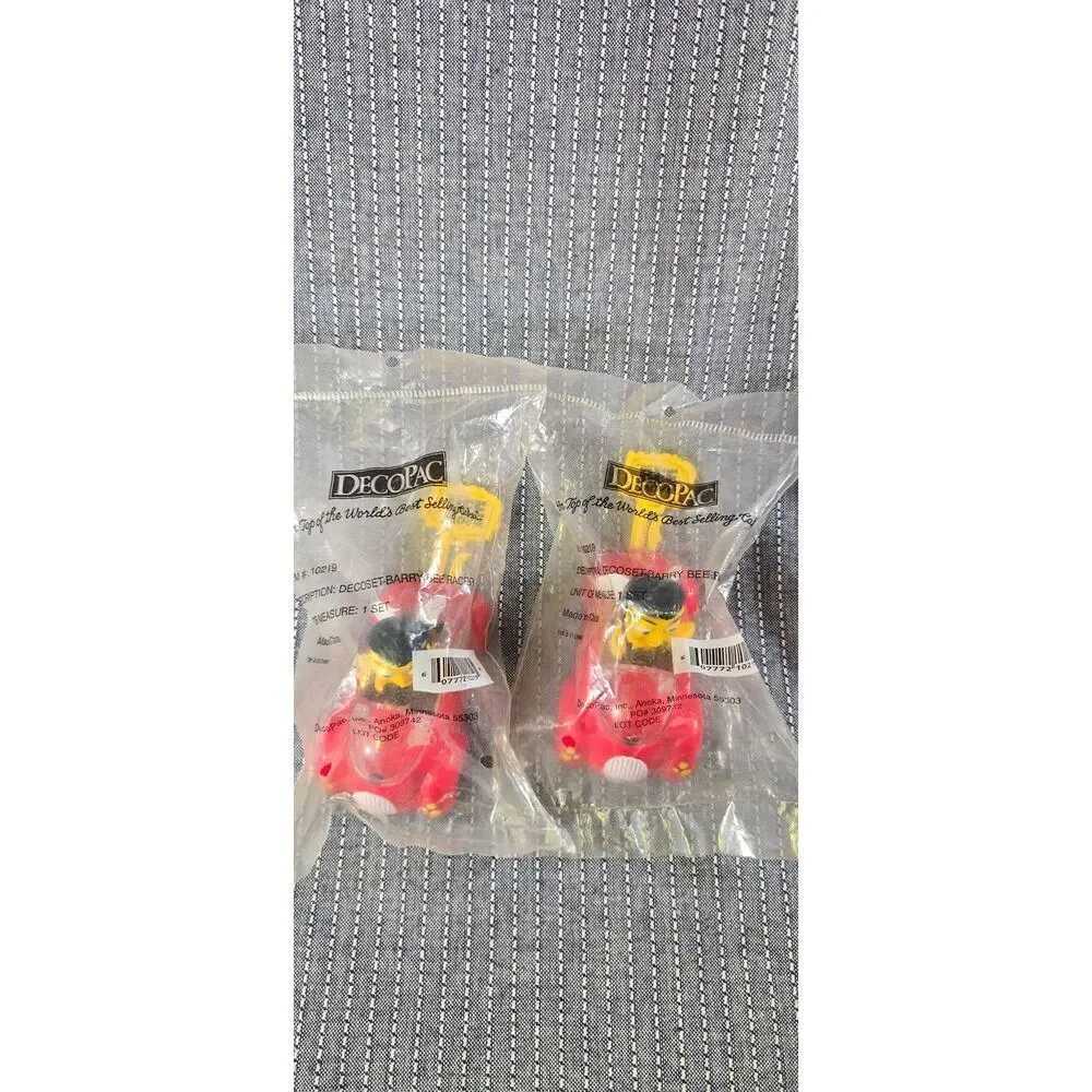 Set of 2 DecoPac Bee Movie BarryBee Racer Cake Topper